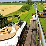 Marina Iii - Widok Na Jezioro, Podziemny Garaz, Winda, Klimatyzacja, Wanna I Prysznic, 2 Lazienki, Lux Ostroda