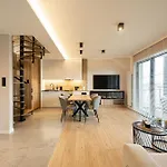 Marina Iii - Widok Na Jezioro, Podziemny Garaz, Winda, Klimatyzacja, Wanna I Prysznic, 2 Lazienki, Lux Apartment