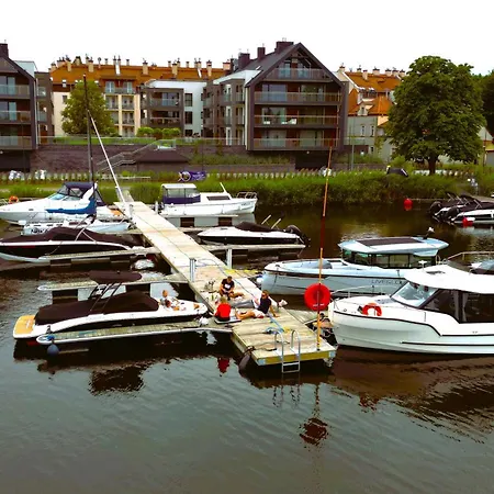 Marina Ostroda III - Widok Na Jezioro, Podziemny Garaz, Winda, Klimatyzacja, Wanna I Prysznic, 2 Lazienki, Lux Apartment Ostroda