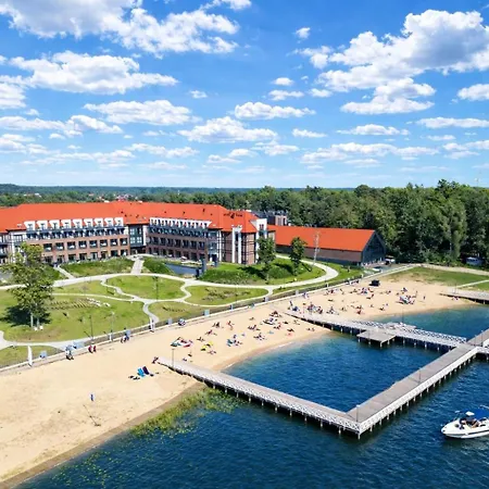 Marina Iii - Widok Na Jezioro, Podziemny Garaz, Winda, Klimatyzacja, Wanna I Prysznic, 2 Lazienki, Lux Apartment Ostroda